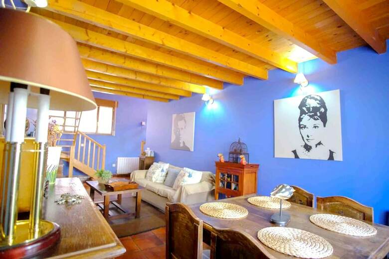 House With 2 Bedrooms In �vila, With Wifi
