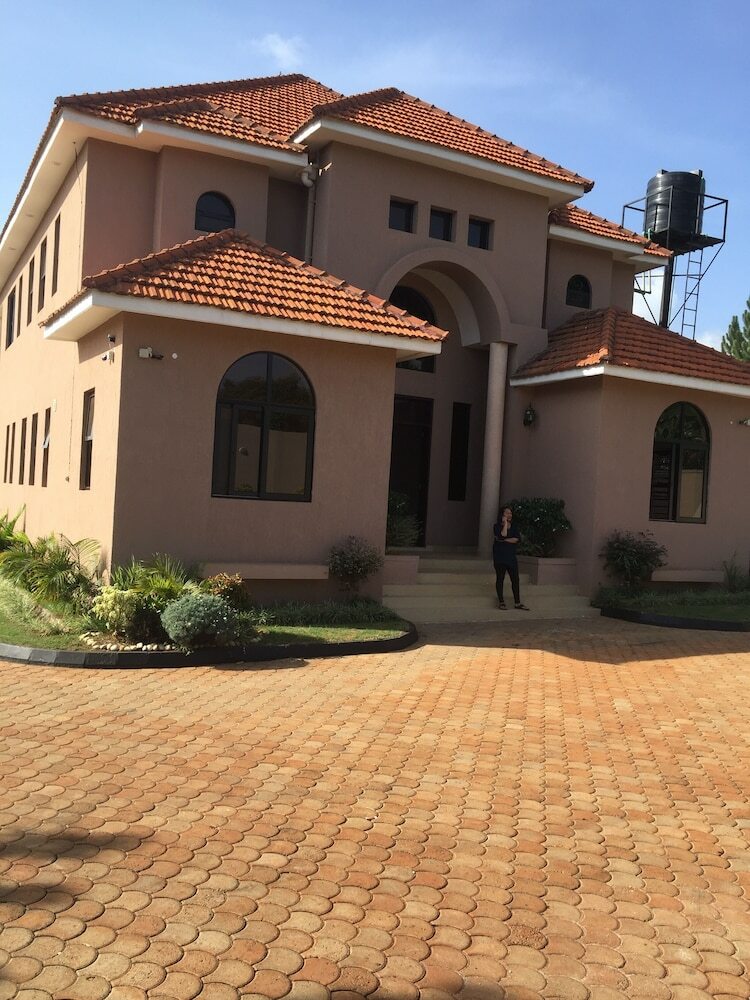 Hotel The Hive Entebbe Guesthouse