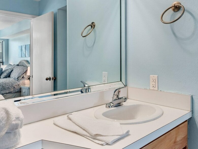 Sandpiper Beachfront Condos By Bender Vacation Rentals