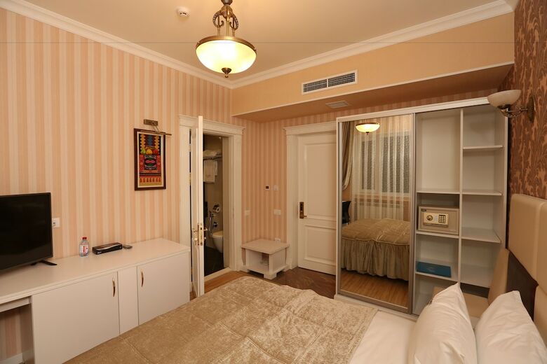 Old Street Boutique Hotel