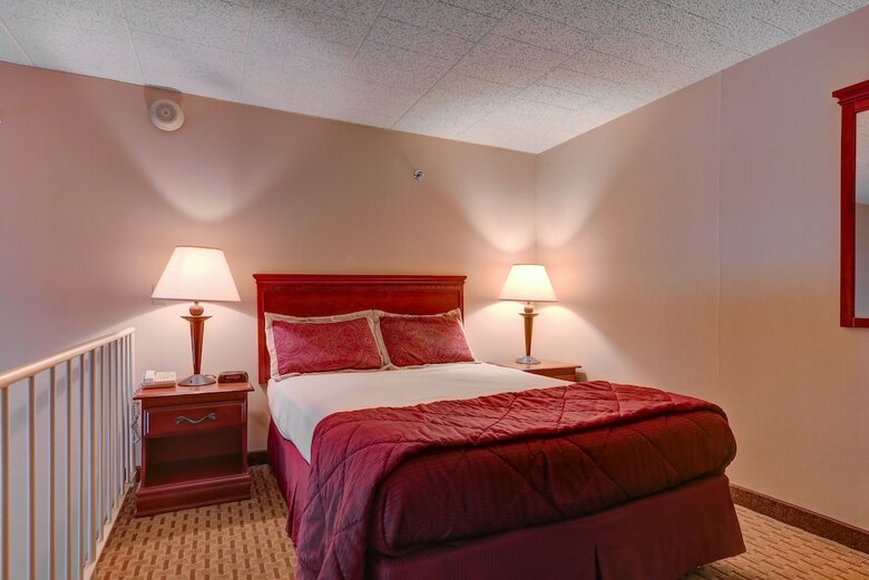Hotel Chateau Resort & Conference Center