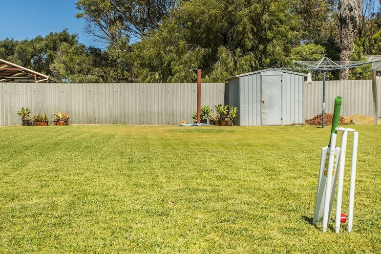 Back Beach Retreat - Pet Friendly