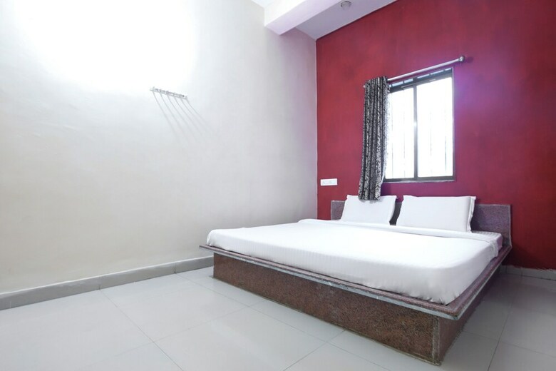 Spot On 49840 Hotel Kamal Darshan