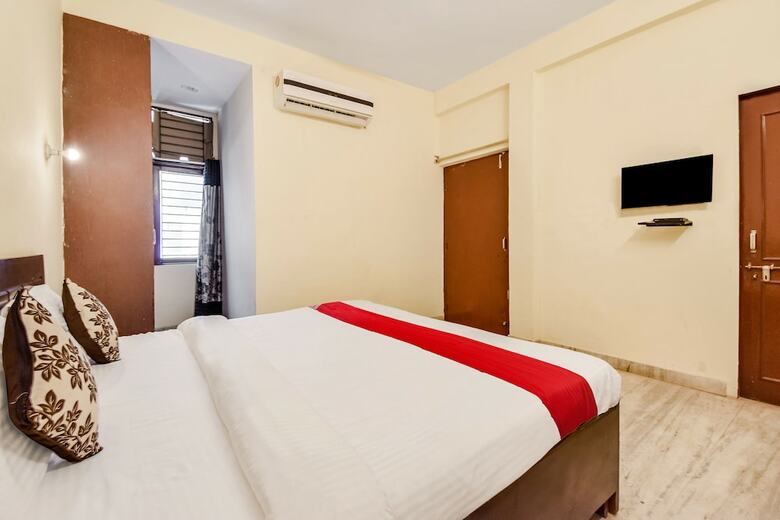 Oyo 60892 Hotel Shree Sumukh