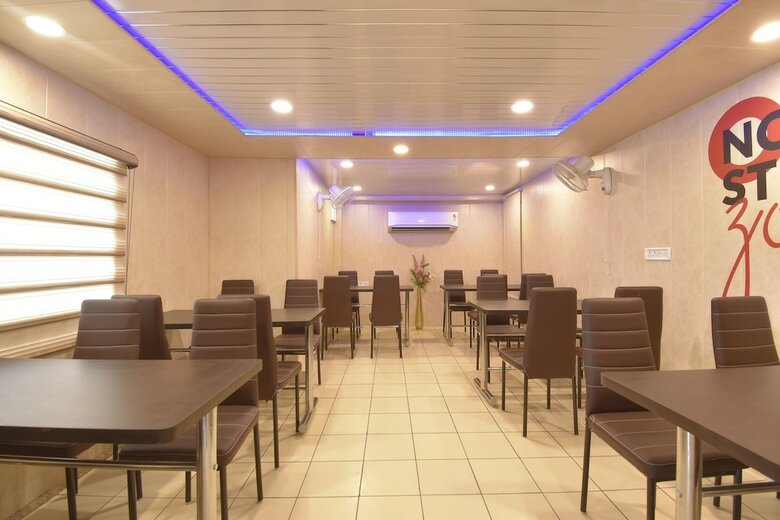 Hotel Collection O 48220 Ram Nagar Colony