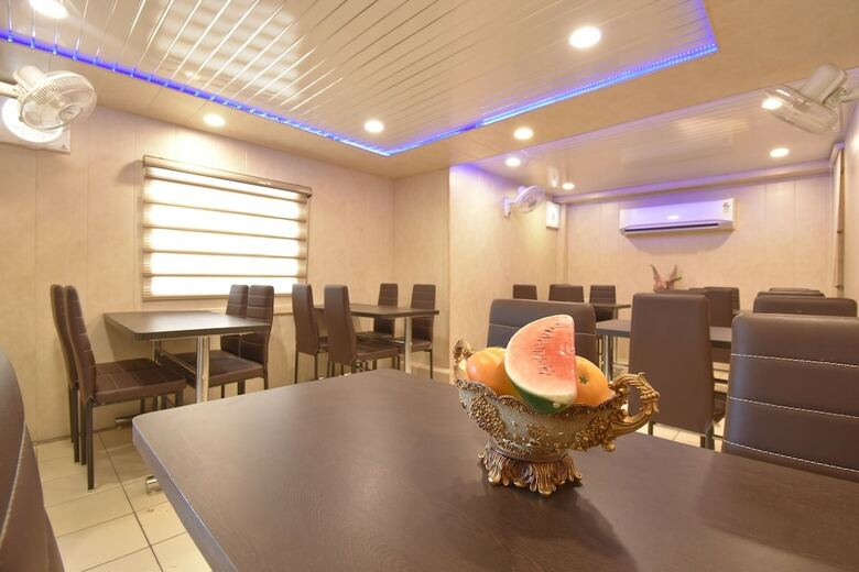 Hotel Collection O 48220 Ram Nagar Colony