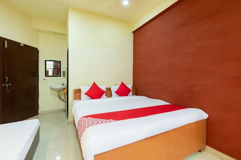 Spot On 42687 Hotel Verma Palace