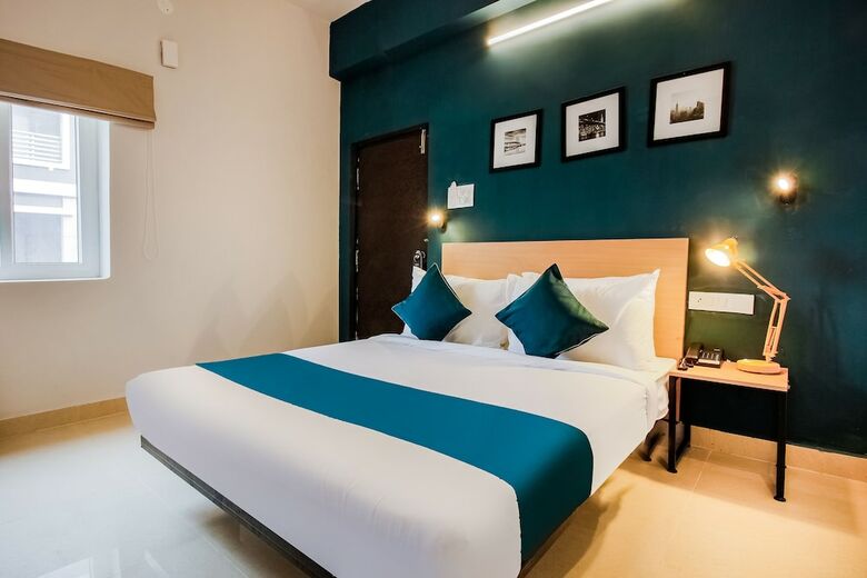 Hotel Silverkey Executive Stays 28060 Jv Colony