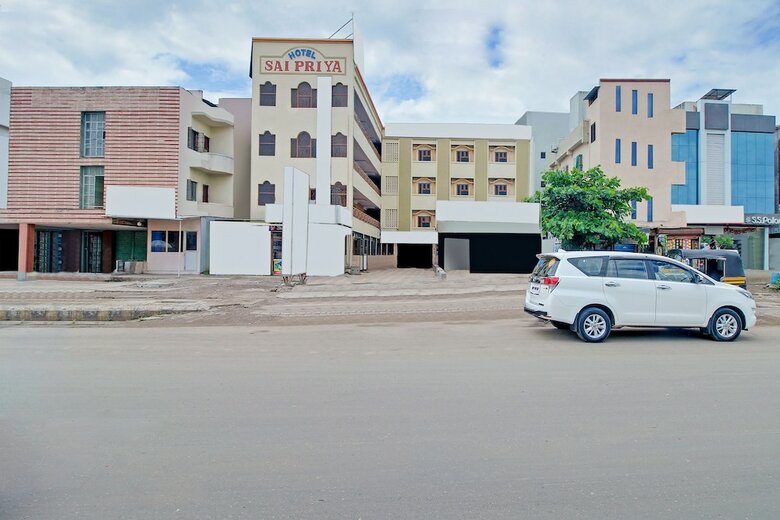 Hotel Spot On 49270 Svr Sai Priya