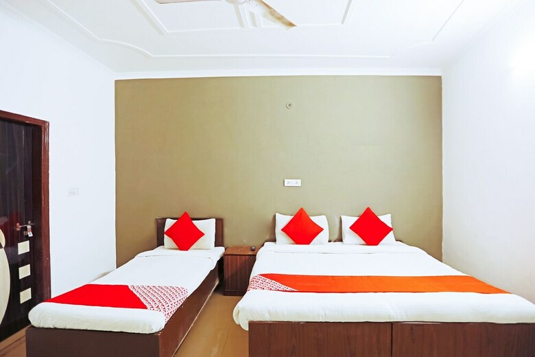 Hotel Oyo 29375 Rainbow Villa