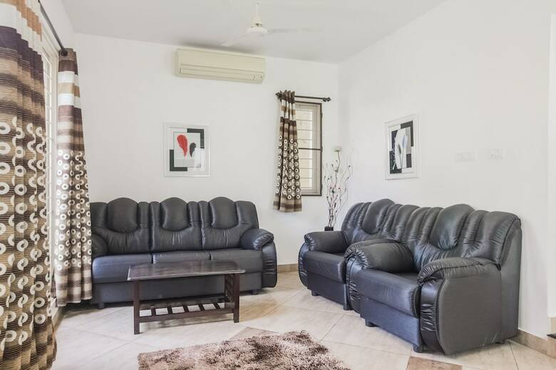 Hotel Oyo 46628 Pheonix Inn