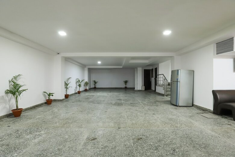 Hotel Oyo 28606 Kavya Residency