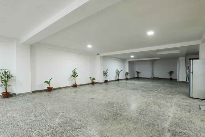 Hotel Oyo 28606 Kavya Residency
