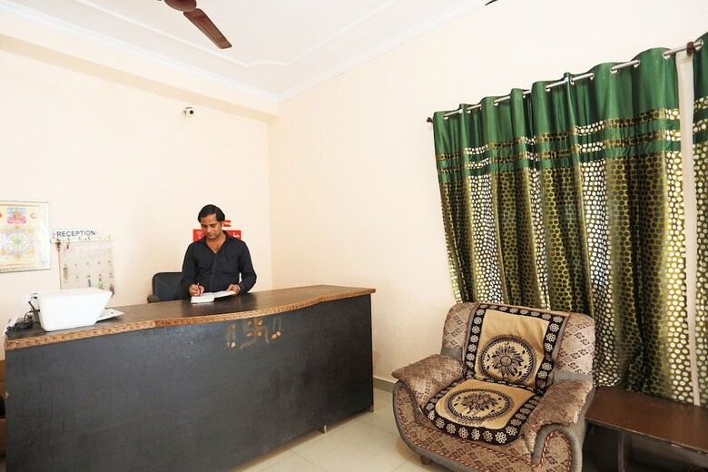 Hotel Oyo 44396 Mugdal Rishi Dham