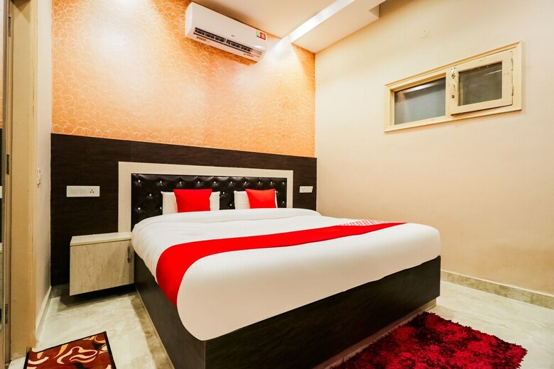 Oyo 61261 Hotel Z