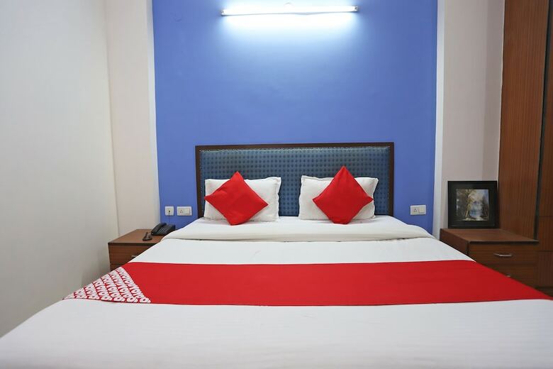 Hotel Oyo 43270 Ishita Residency