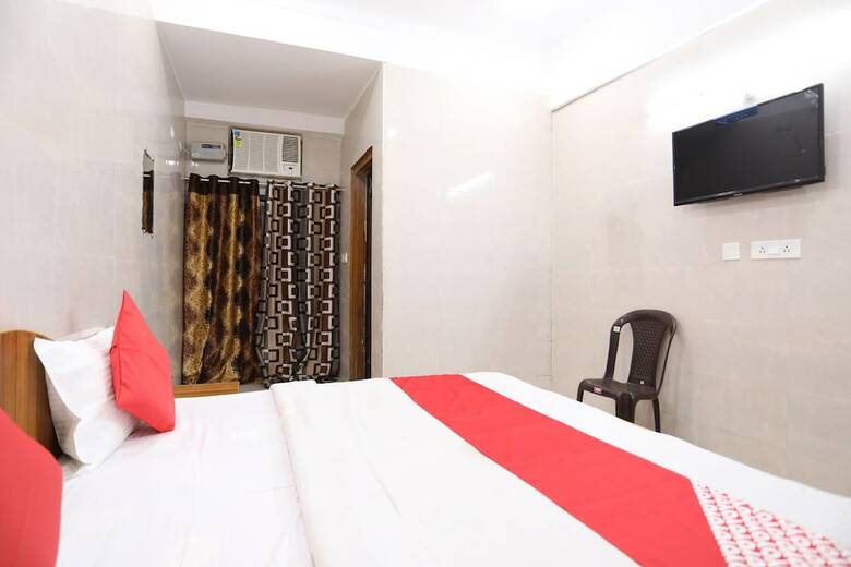 Hotel Oyo 43022 Shree Raghuvar Dham