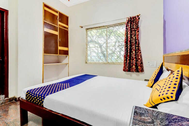 Hotel Spot On 62188 Sahara Residency