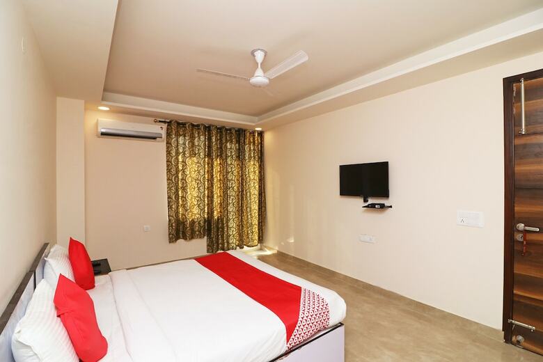 Oyo 37908 Hotel Prime