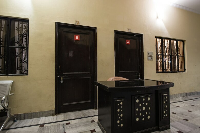 Hotel Oyo 42790 Mukund Resort