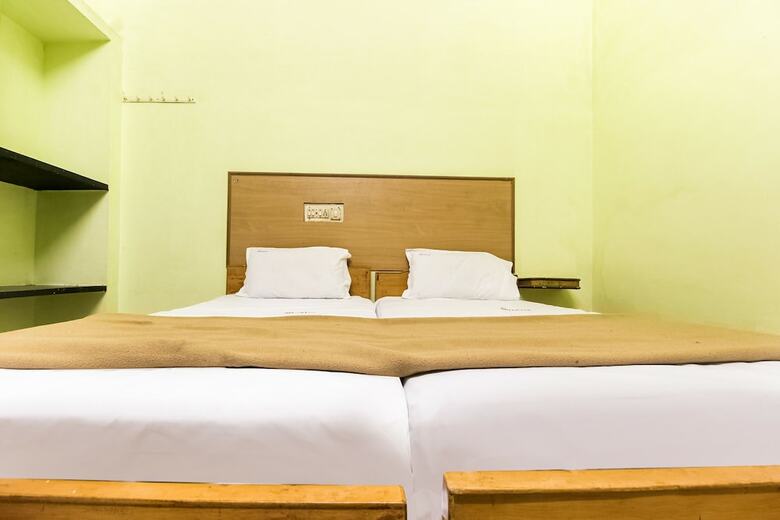 Spot On 61149 Hotel Sivanthi