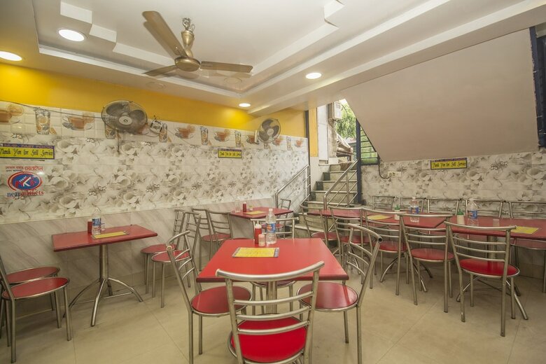 Spot On 38642 Hotel Sarojini Palace