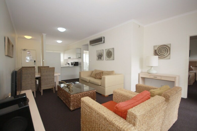 Pacific Blue Apartment 336, 265 Sandy Point Road