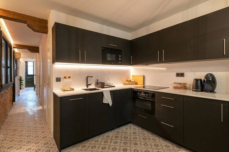 Renovado Y C�ntrico Apartamento Con AC