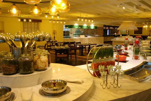 Grand Mercure Hotel Hualing