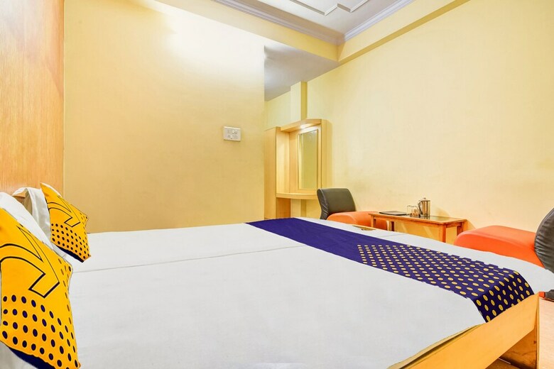 Spot On 61954 Hotel Sriram International