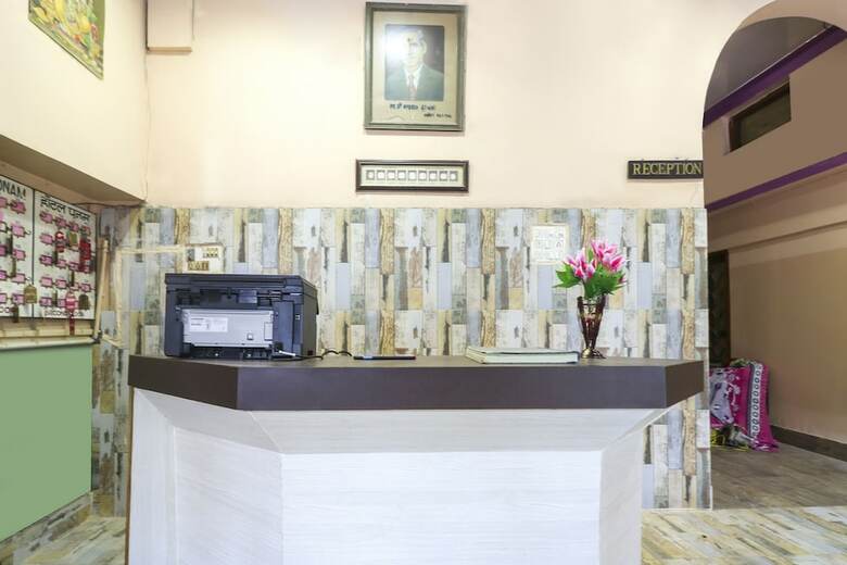 Spot On 46266 Hotel Poonam
