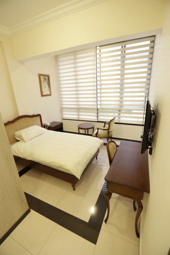 Hotel Taj Suites Modern