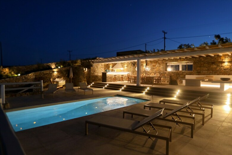 Villa Iakinthos - Mykonian Kazarte