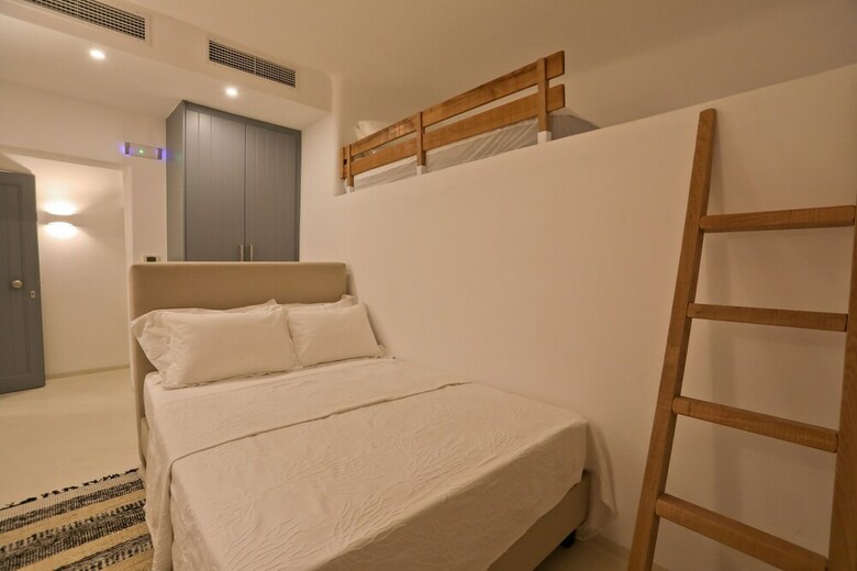 Villa Iakinthos - Mykonian Kazarte