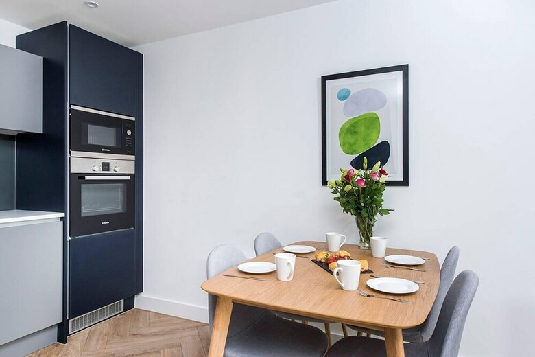 Stunning 2br Manchester Apartment