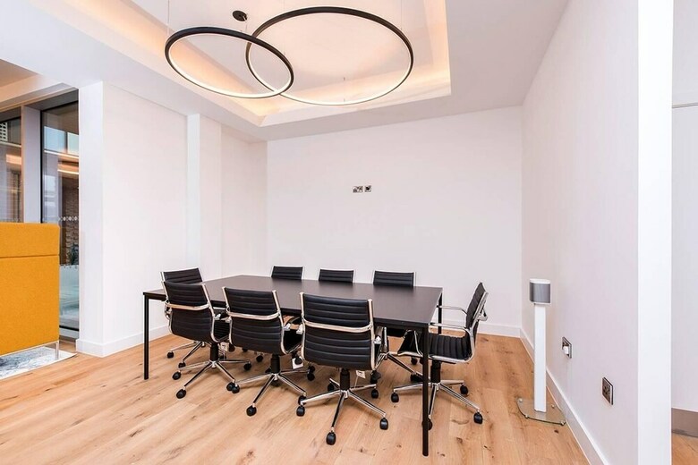 Stunning 2br Manchester Apartment