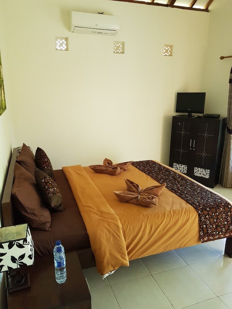Hotel Kartika Villas