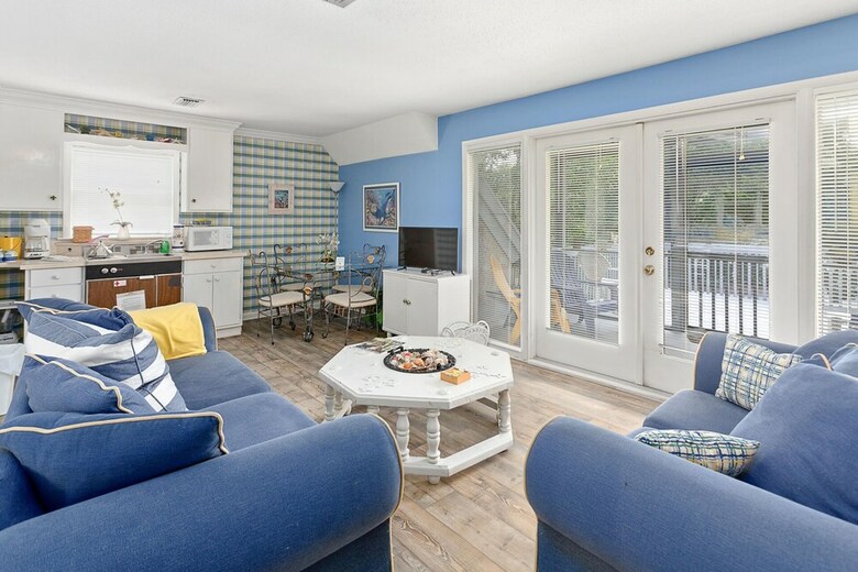 1221 Beachview By Hodnett Cooper