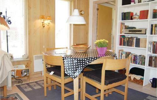 Holiday Home Hou Plantage Tranek�r V