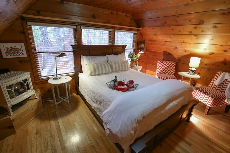 Elliott House Bed & Breakfast