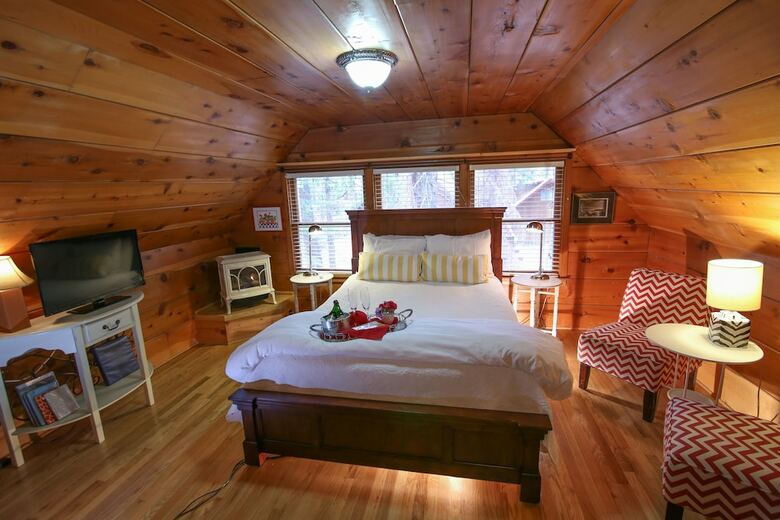 Elliott House Bed & Breakfast