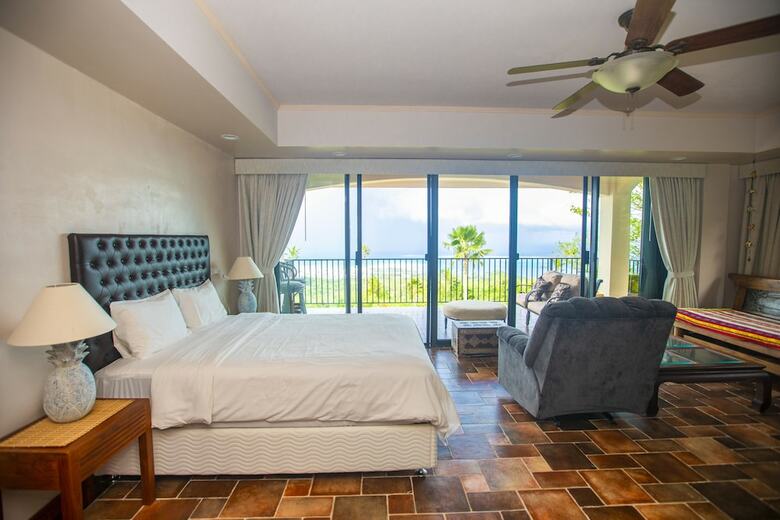 Bed & Breakfast Seven Color Sea View Villa