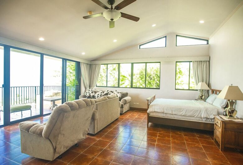 Bed & Breakfast Seven Color Sea View Villa