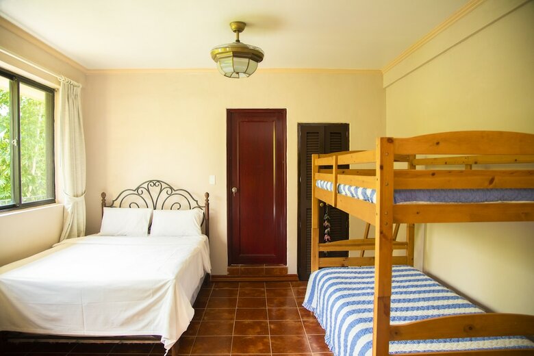 Bed & Breakfast Seven Color Sea View Villa