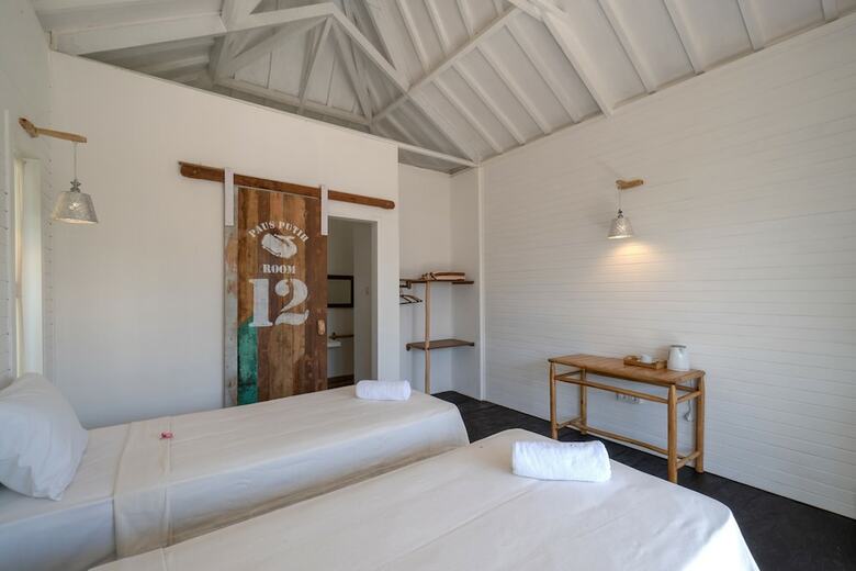 Bed & Breakfast Paus Putih Hotel