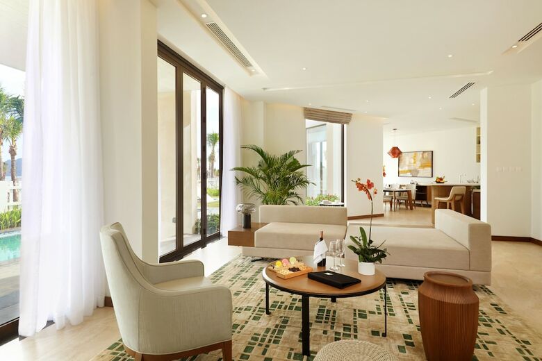Premier Village Ha Long Bay Resort