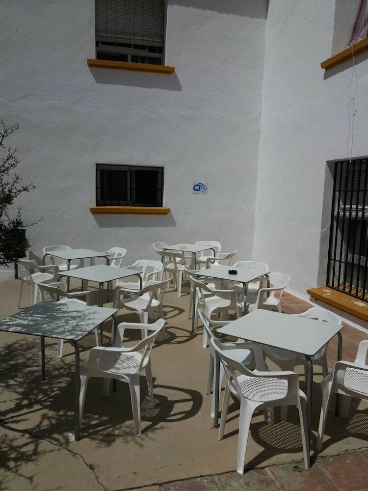 Hostal Albergue Al-jalid