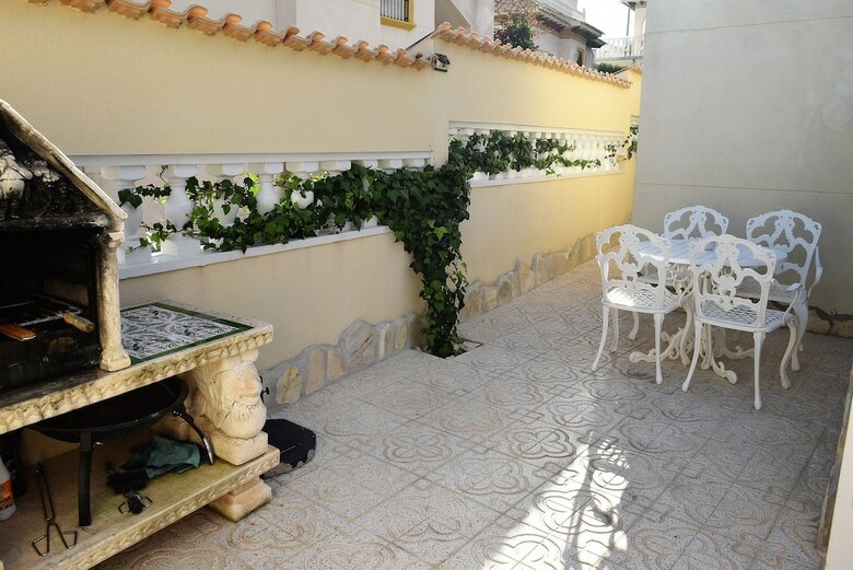 Full Villa With Private Salt Water Pool