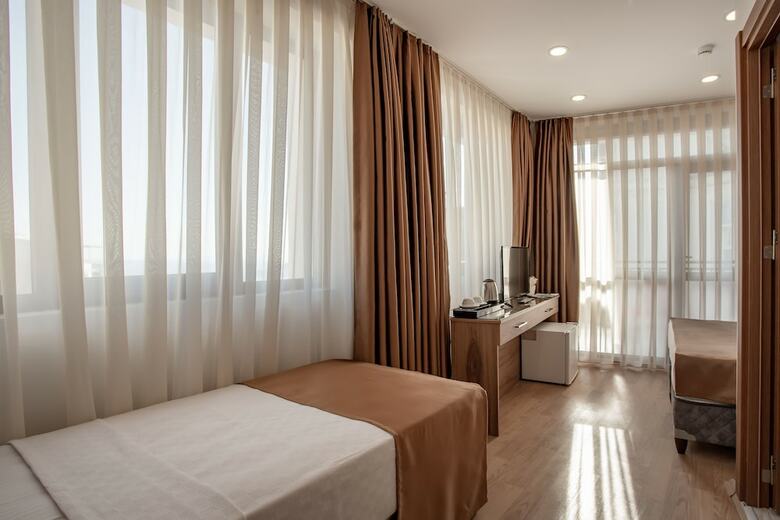 West Palace Hotel