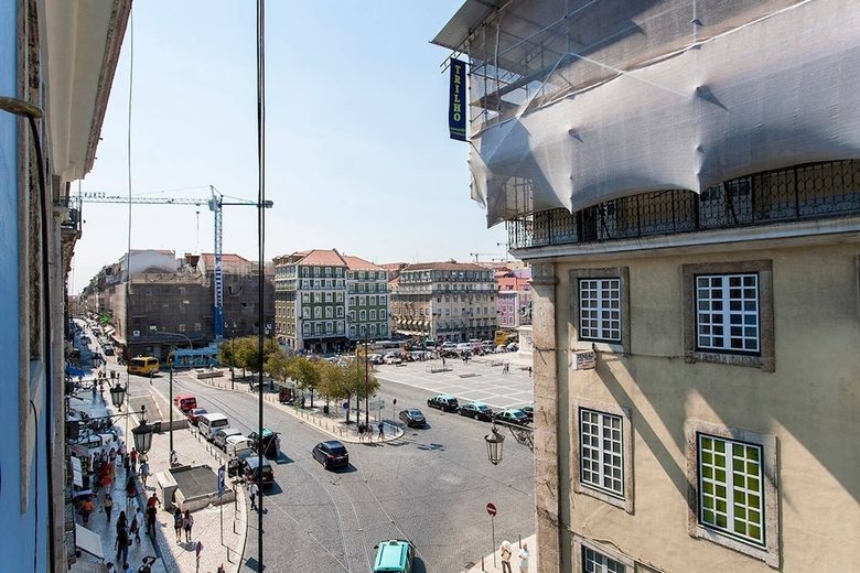 Figueira Square Downtown Deluxe Apartment Rentexperience